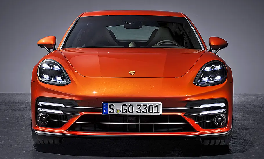 Porsche Panamera Facelift (2020) Porsche Panamera Facelift (2020)