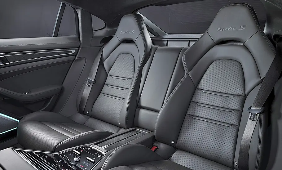 Porsche Panamera Facelift (2020) Porsche Panamera Facelift (2020)