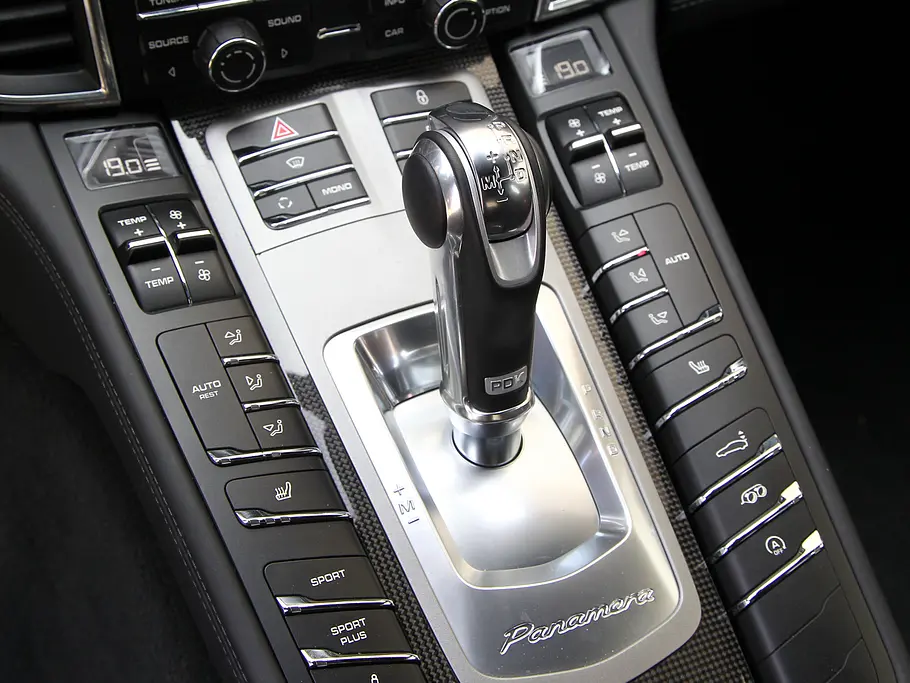 Porsche Panamera GTS Porsche Panamera GTS 2012 V8 Einzeltest Sportlimousine Luxusklasse