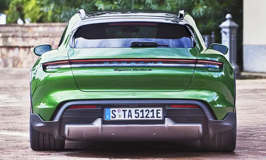 Porsche Taycan Cross Turismo (2021)