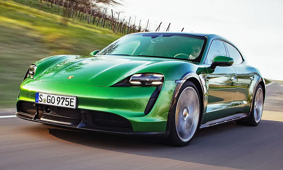 Porsche Taycan Cross Turismo (2021) Porsche Taycan Cross Turismo (2021)
