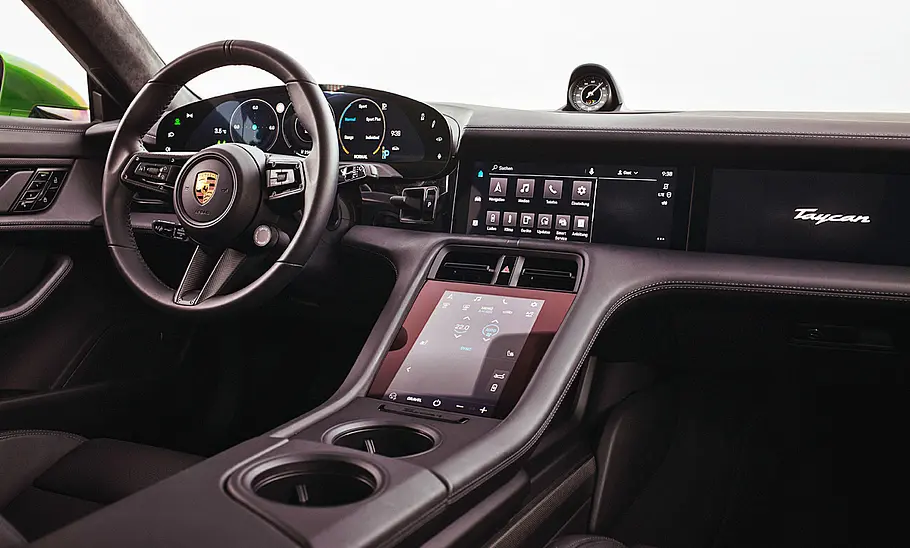 Porsche Taycan Cross Turismo (2021) Porsche Taycan Cross Turismo (2021)