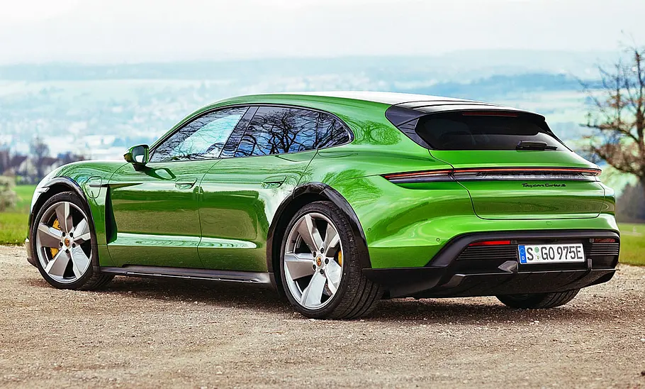 Porsche Taycan Cross Turismo (2021) Porsche Taycan Cross Turismo (2021)