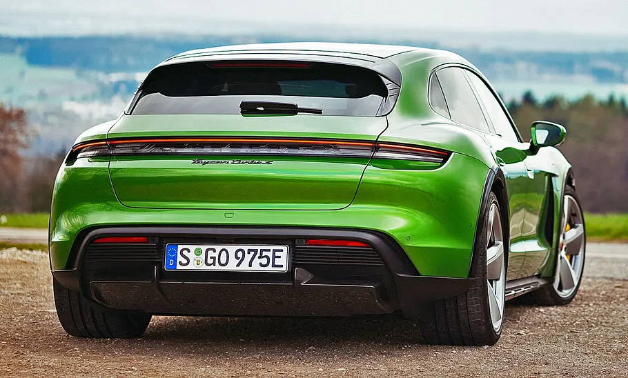 Porsche Taycan Cross Turismo (2021) Porsche Taycan Cross Turismo (2021)