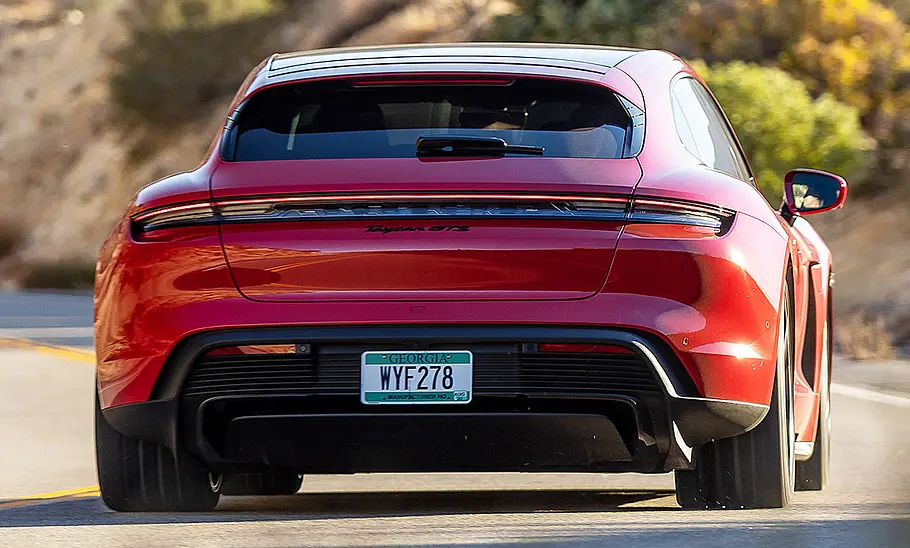Porsche Taycan GTS Sport Turismo (2022) Porsche Taycan GTS Sport Turismo (2022)