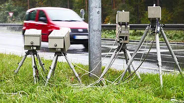 Urteil: Private Verkehrsüberwachung unzulässig - Foto: Bauerstock/AUTO ZEITUNG