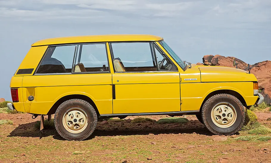 Range Rover Mk1 Der Range Rover Mk1 stehend seitlich
