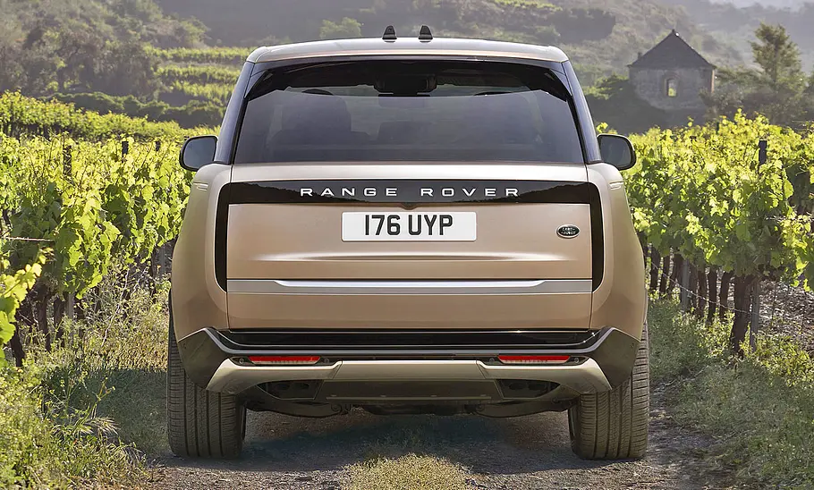 Range Rover (2022); stehend; Außenansicht; SUV; Hecksicht