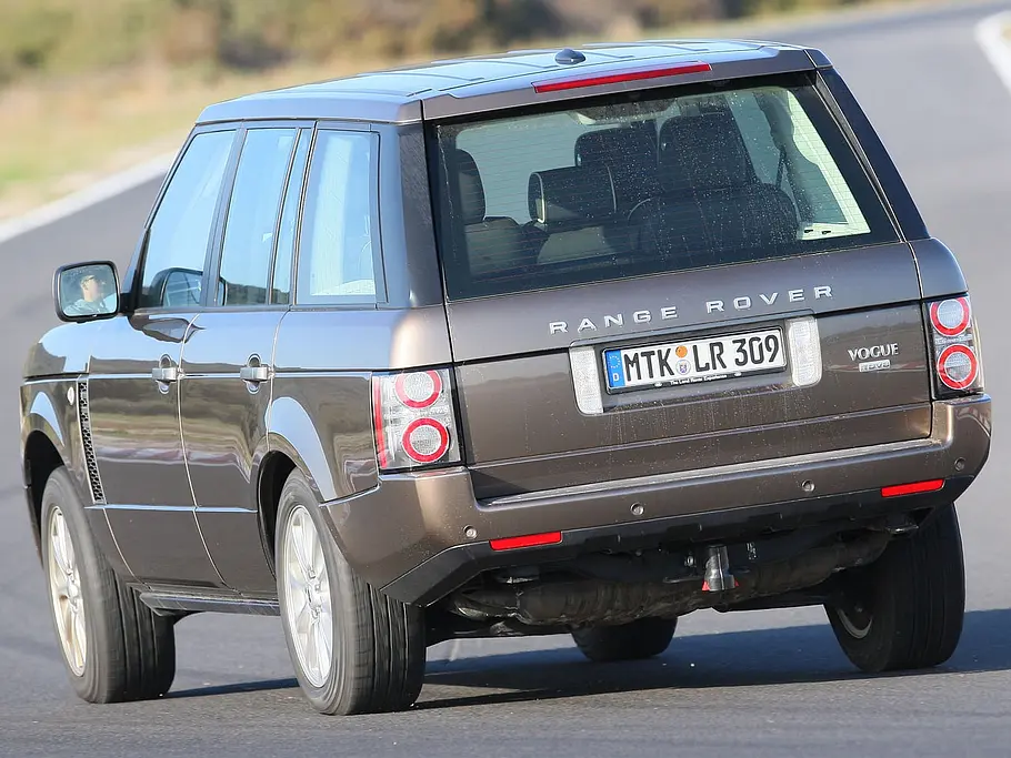 Range Rover 4.4 TDV8 Slalom