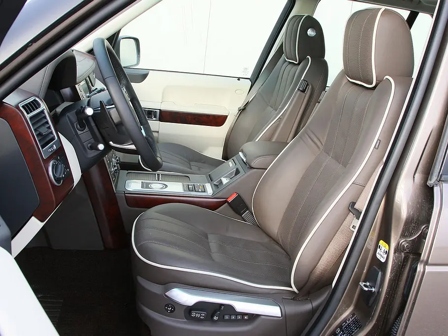 Range Rover 4.4 TDV8 Vordersitze