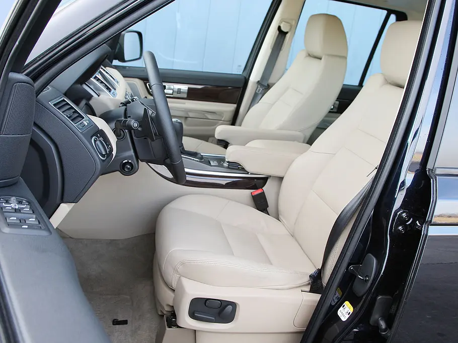 Range Rover Sport - komfortable Sitze, neue Türverkleidungen