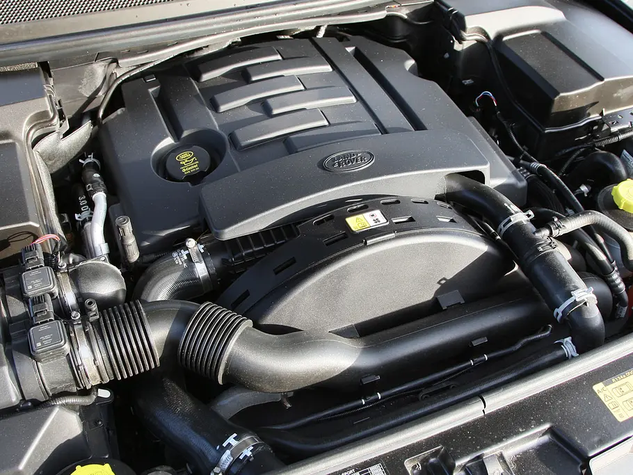 Range Rover Sport - 3.0 TDV6 mit zwei ungleich großen Turboladern