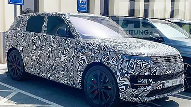 Range Rover Sport SVR (2023) - Foto: CarPix