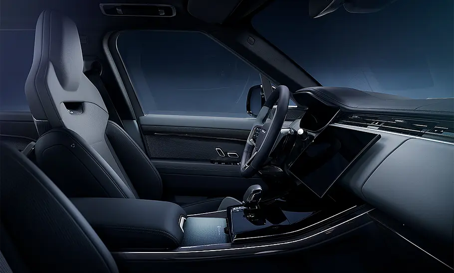 Range Rover SV (2023); Innenraum; Interieur; Innenansicht; Cockpit; Lenkrad; Armaturen; Fahrersitz