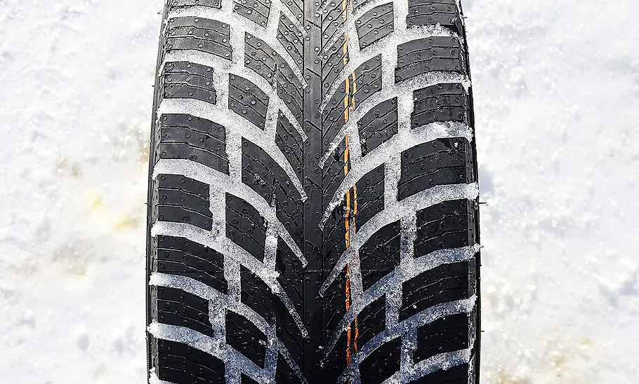 Das Bild zeigt den Nokian Tyres Snowproof C.