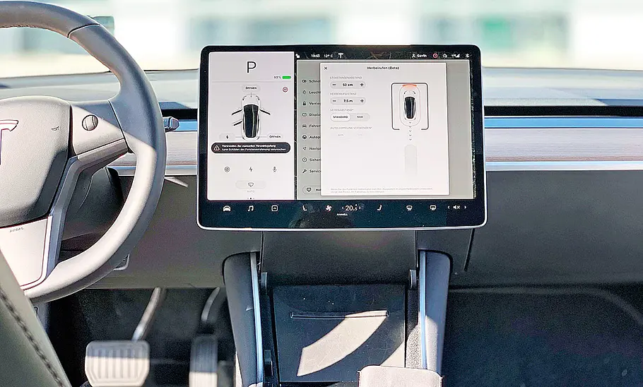Herbeirufen per iPhone bei Tesla