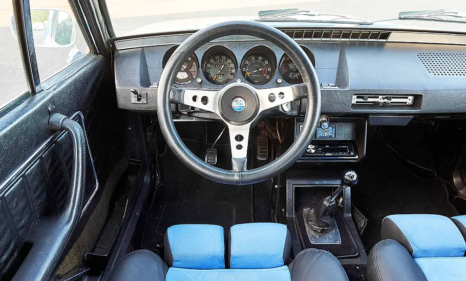 Renault 17 TS Cockpit