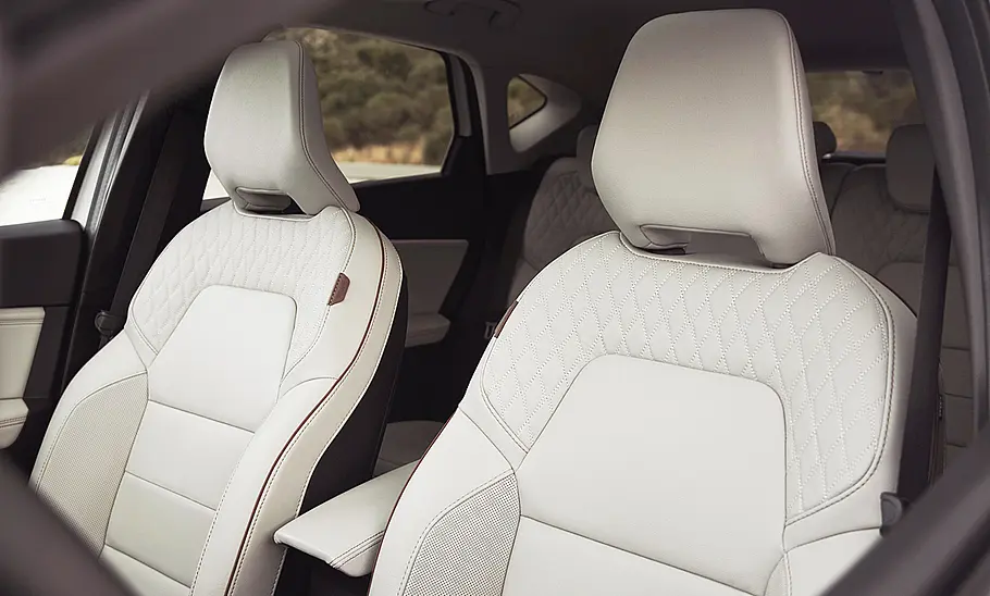 Renault Captur (2019) Renault Captur (2019)