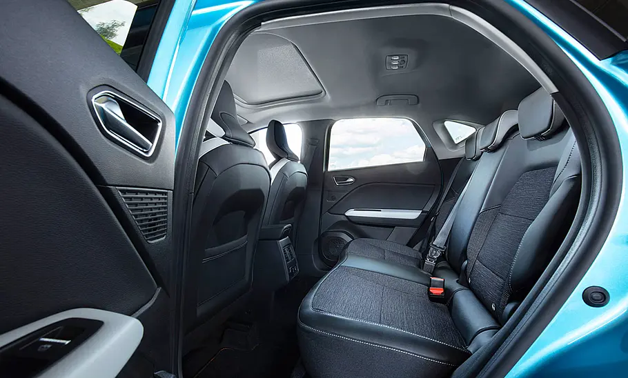 Renault Captur E-Tech Plug-in 160 (2020) Renault Captur E-Tech Plug-in 160 (2020)