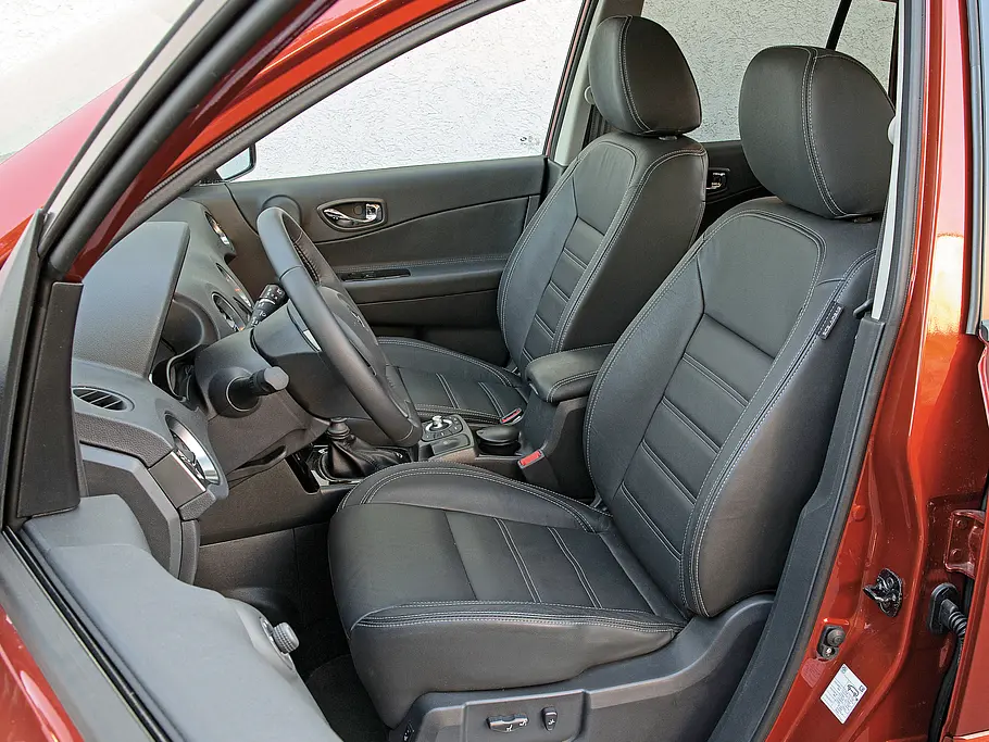 Renault Koleos dCi 150 4x4 Kompakt-SUV Vergleich Bilder technische Daten Sitze