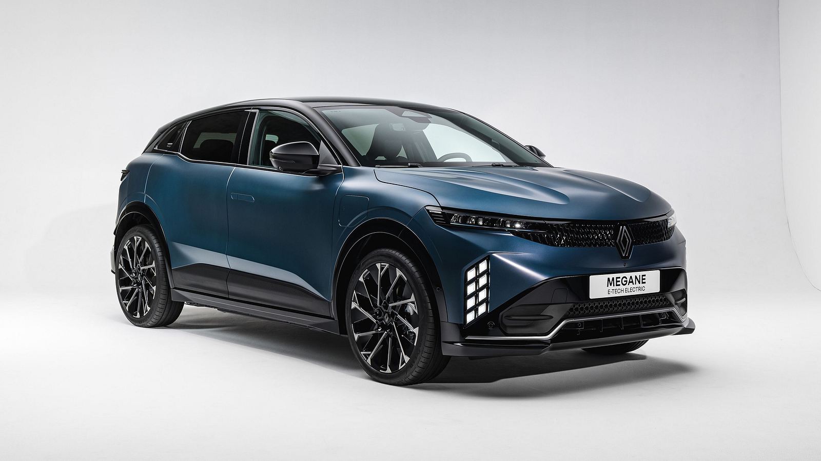 Renault Megane (2026): First facelift for the electric SUV