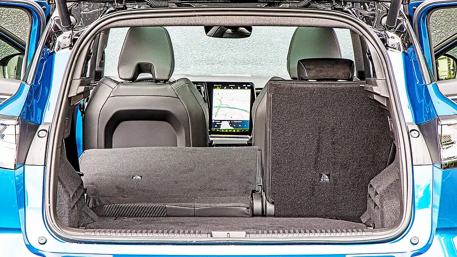 Renault Austral Blick in den Kofferraum des Renault Austral.