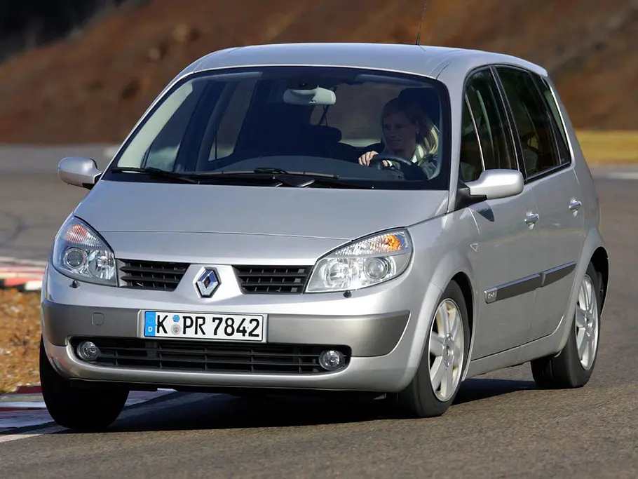 Renault Scénic: Zweite Generation (bis 2009) renault scénic kompaktvan gebrauchtwagen zweite Generation front fahraufnahme