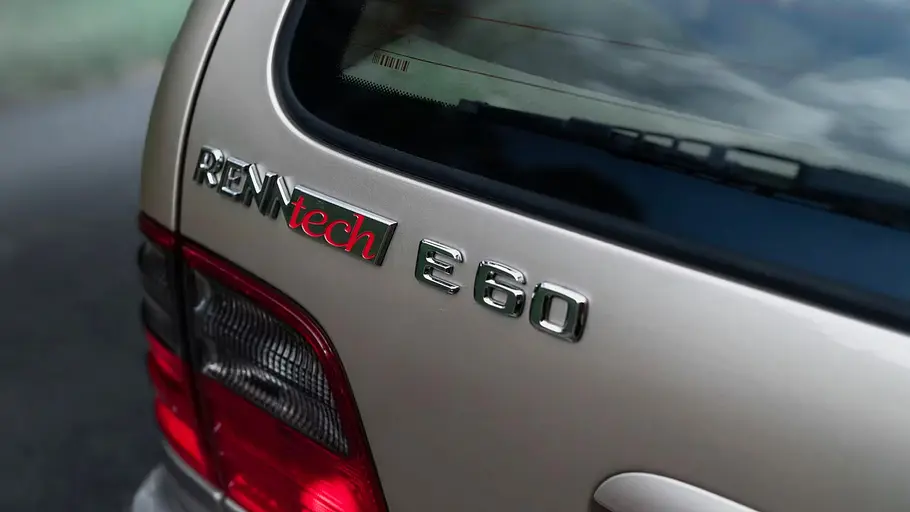 Renntech-Mercedes E60 Kombi, fotografiert von
