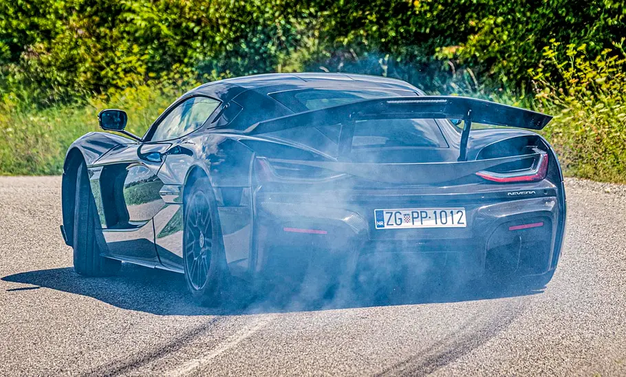 Rimac Nevera (2021)