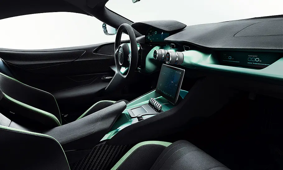 Rimac Nevera R (2024); Innenraum; Interieur; Innenansicht; Cockpit; Lenkrad; Armaturen