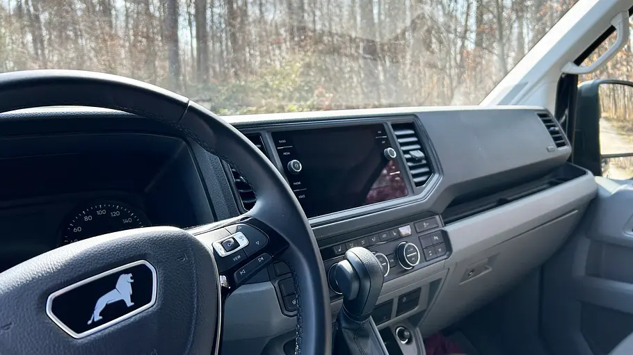 Blick auf das Cockpit des Rocket Mountain.