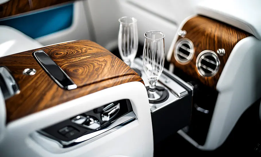 Rolls-Royce Cullinan (2018)