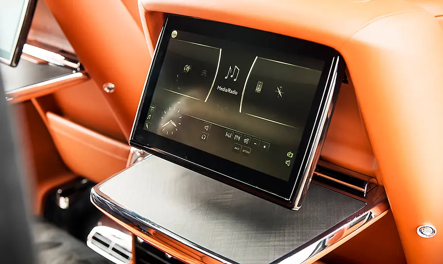 Rolls-Royce Cullinan (2018) Rolls-Royce Cullinan (2018)