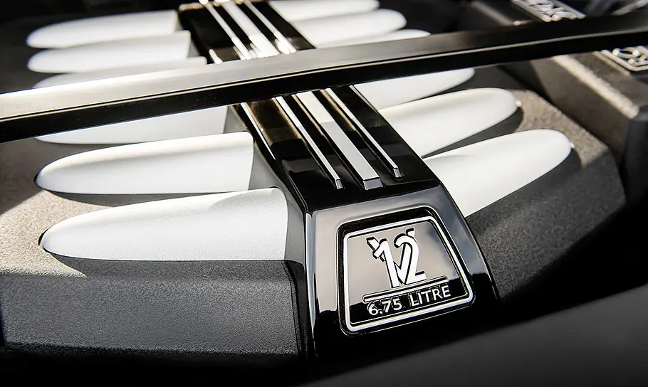Rolls-Royce Cullinan (2018) Rolls-Royce Cullinan (2018)