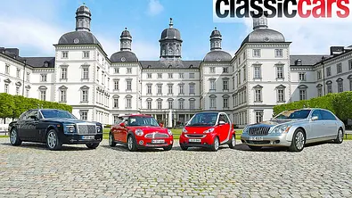 Rolls-Royce Phantom Coupé/Mini One/Smart Fortwo/Maybach 62S statisch von schräg vorne fotografiert. - Foto: Willy Bister