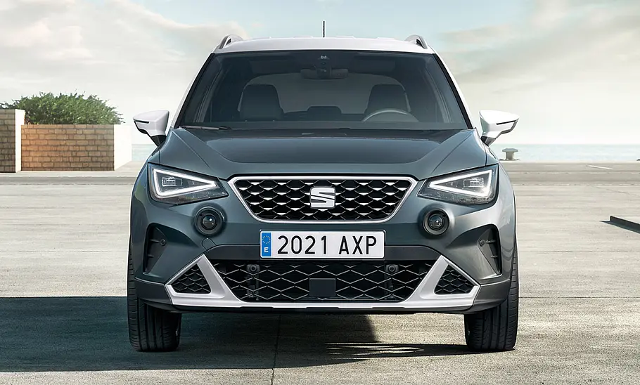 Seat Arona Facelift (2021), statisch, Blick auf die Front