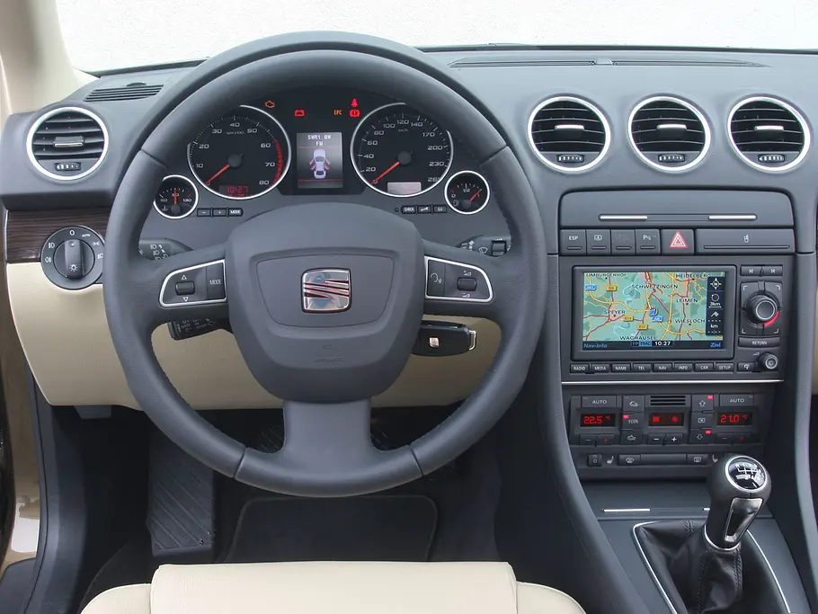 Bilder Seat Exeo Cockpit