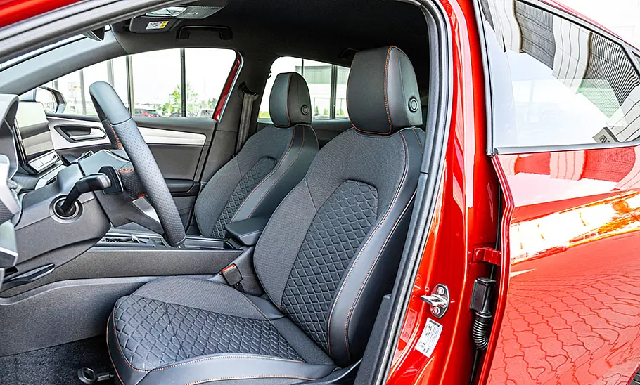 Seat Leon 1.5 eTSI ACT