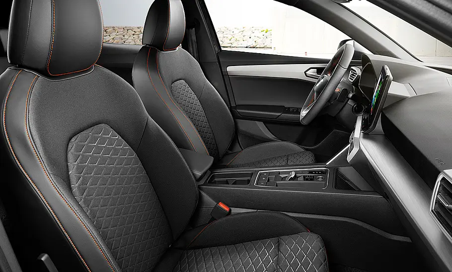 Seat Leon Sportstourer (2020) Seat Leon Sportstourer (2020)