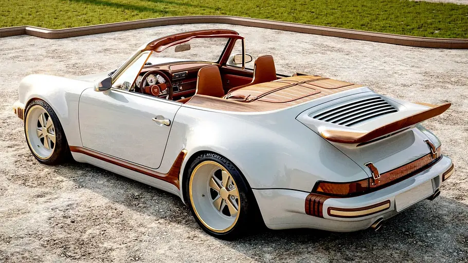 Singer Classic Turbo Cabriolet Das Singer Classic Turbo Cabriolet stehend von hinten