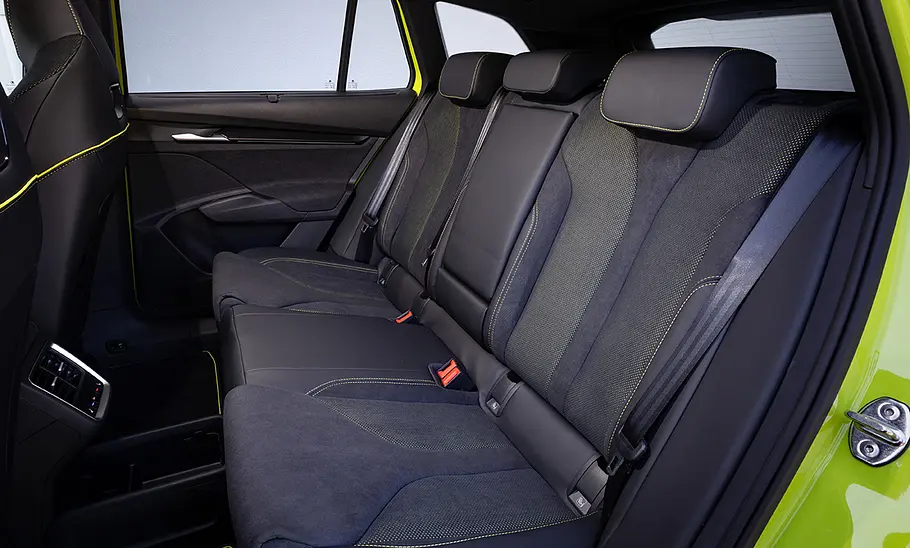 Skoda Enyaq RS Die Rücksitzbank des neuen Skoda Enyaq RS.