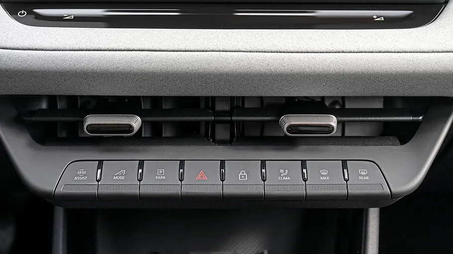 Skoda Epiq Analoge Tasten auf der Mittelkonsole des Skoda Epiq