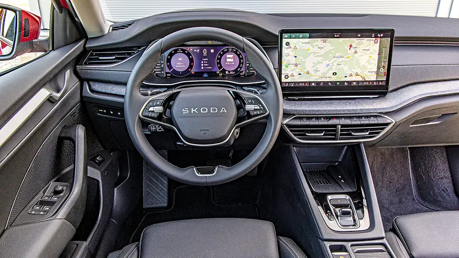 Skoda Octavia 2.0 TSI 4x4 Cockpit des Skoda Octavia 2.0 TSI 4x4.