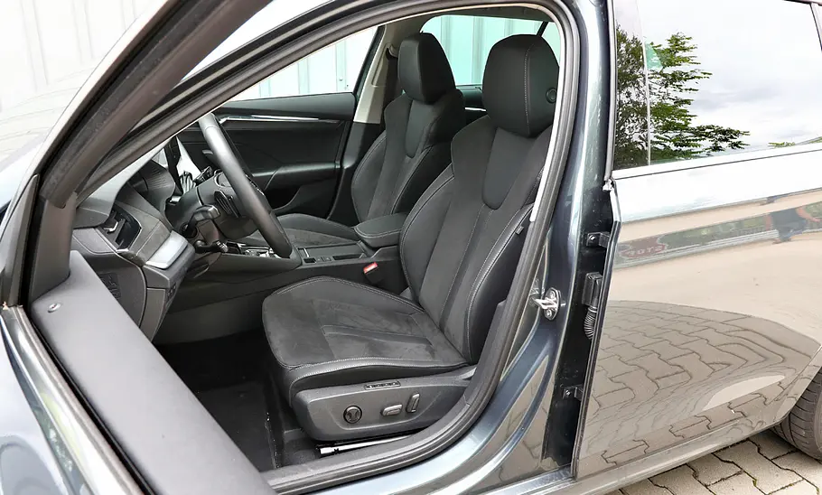 Skoda Octavia Combi 2.0 TDI DSG Skoda Octavia Combi 2.0 TDI DSG