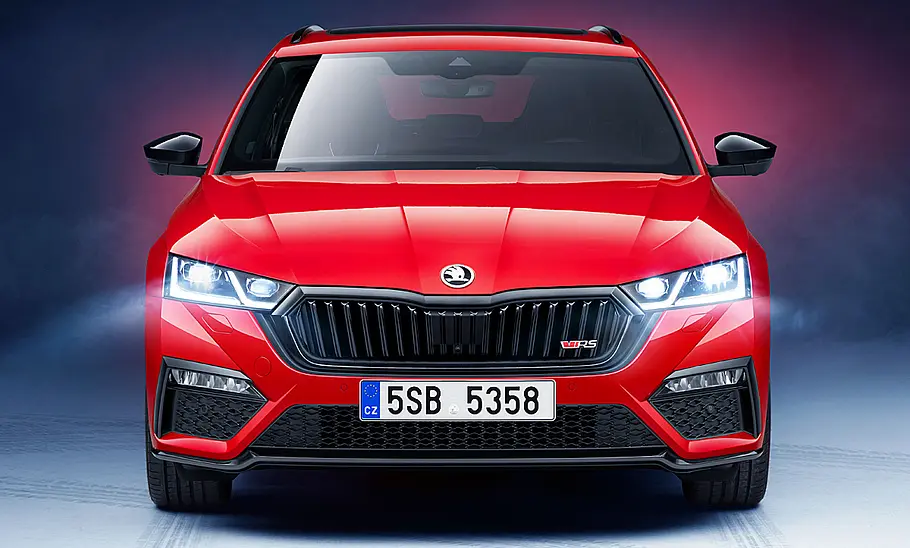 Skoda Octavia Combi RS (2020) Skoda Octavia Combi RS (2020)