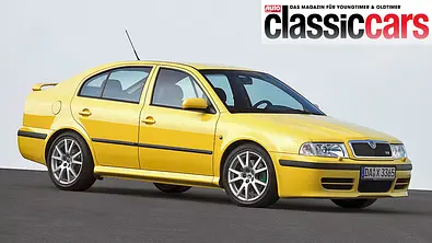 Der Skoda Octavia RS stehend von schräg vorne. - Foto: Skoda