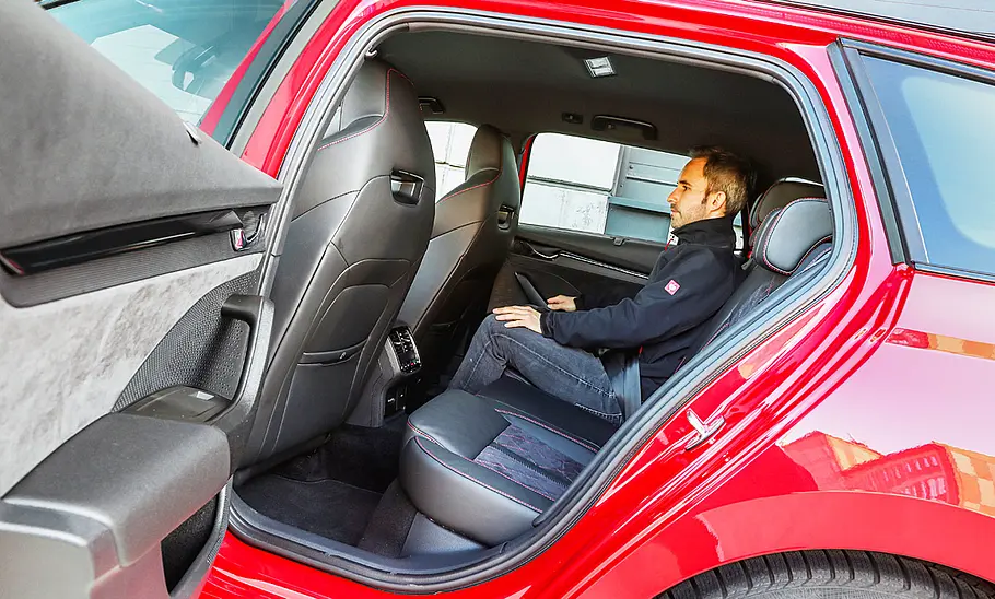 Skoda Octavia RS (2020) Skoda Octavia RS (2020)