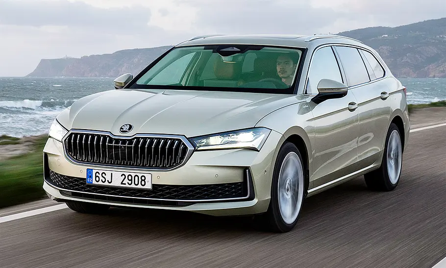 Skoda Superb Combi (2024) Skoda Superb Combi (2024)