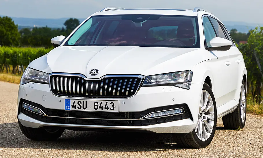 Skoda Superb Combi Facelift (2019)