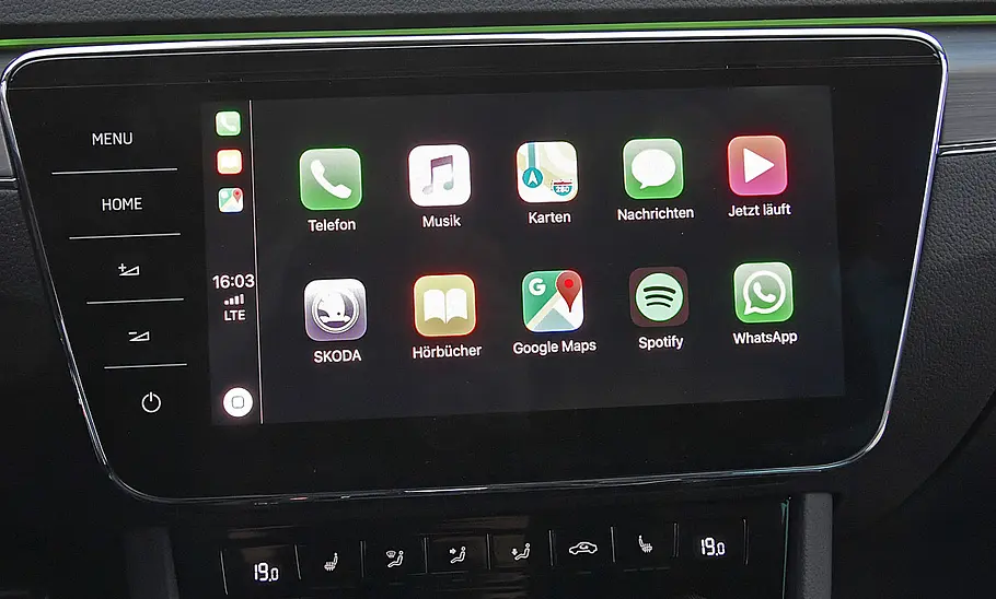 Skoda Superb Scout: Connectivity